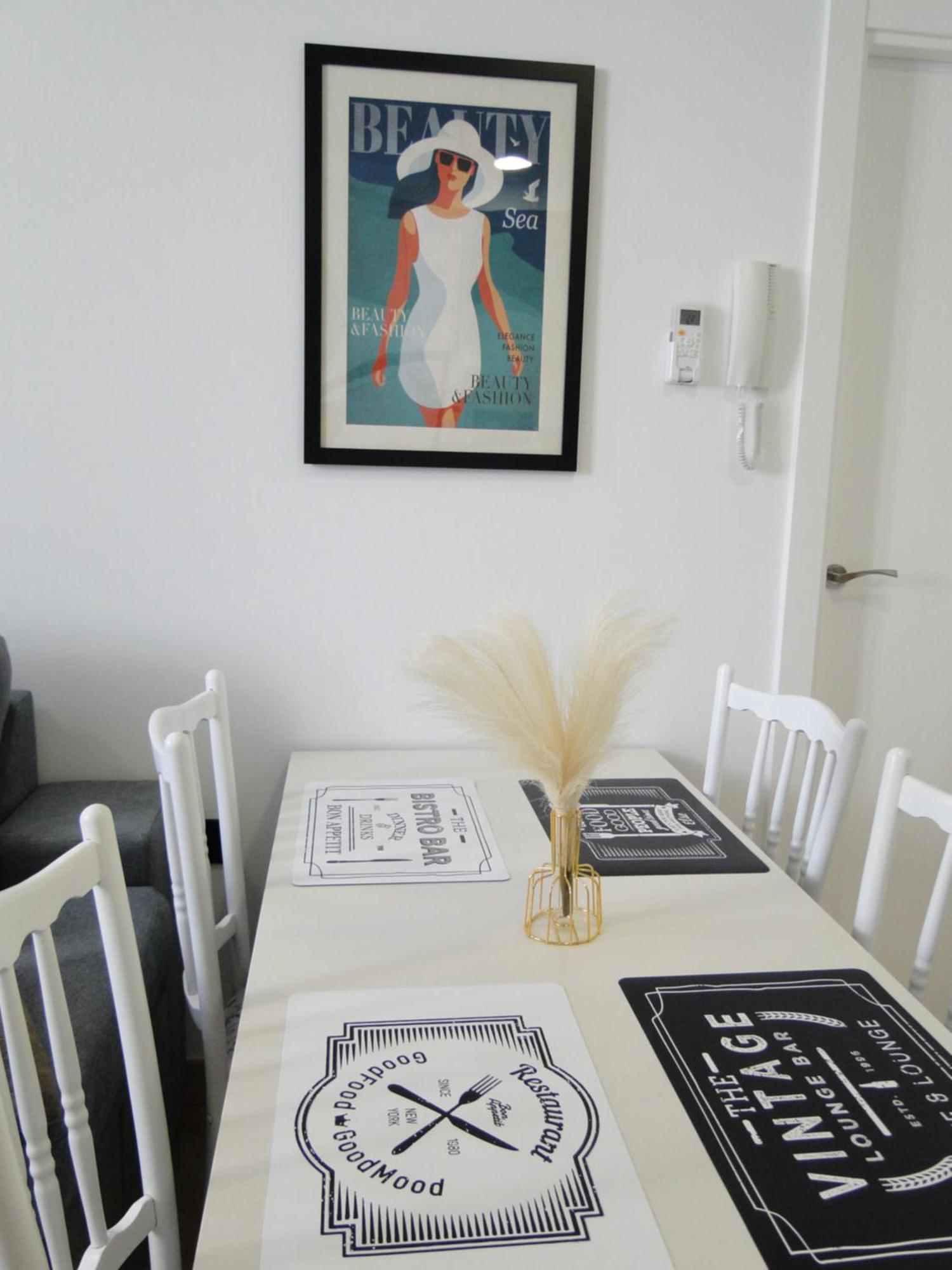 Almagro Suite-A Un Paso Rum bild
